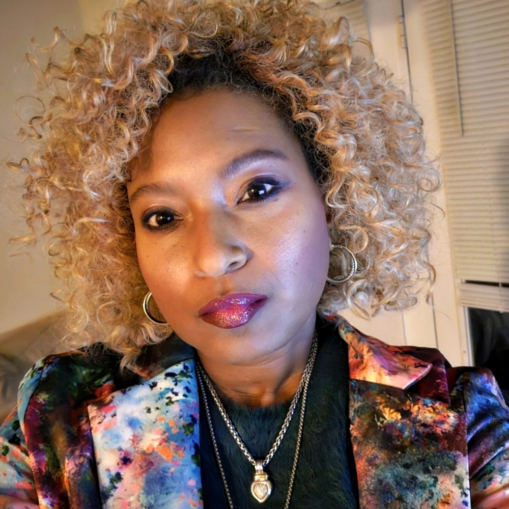 Meet your Posher, Mecca